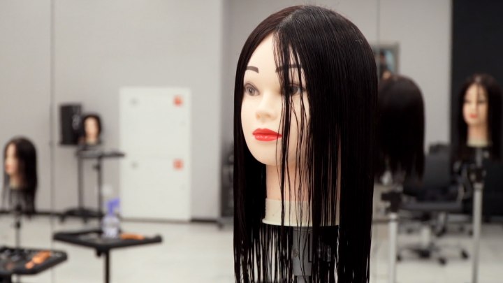 Mannequin vs Manikin - Human, Synthetic or Blended Hair Mannequin