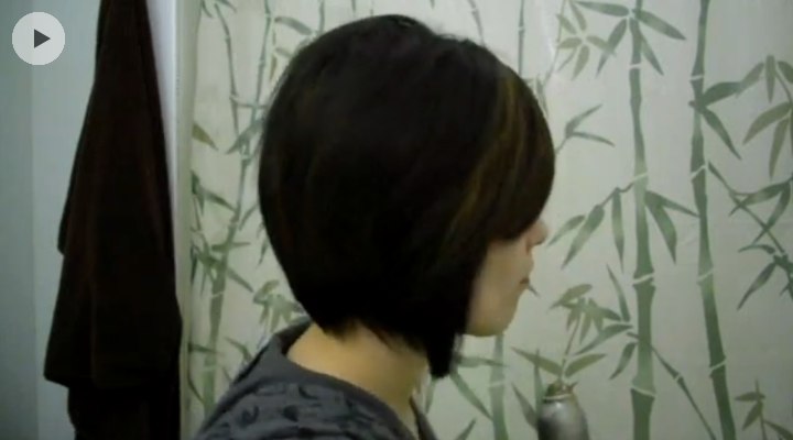 Angled bob after blow-drying, seen from the side