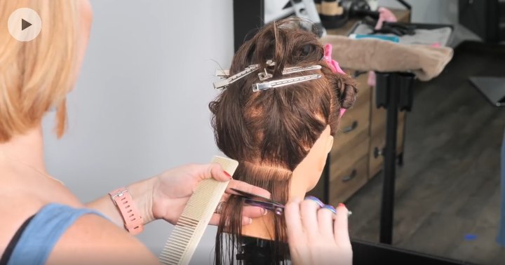 Creating the guideline for a stacked bob